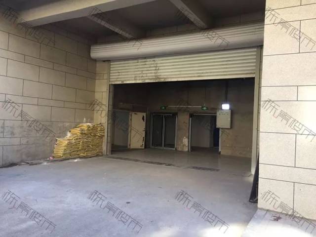 无码人妻精品一区二区三区9厂 使得“人妻”形象不再单薄海报