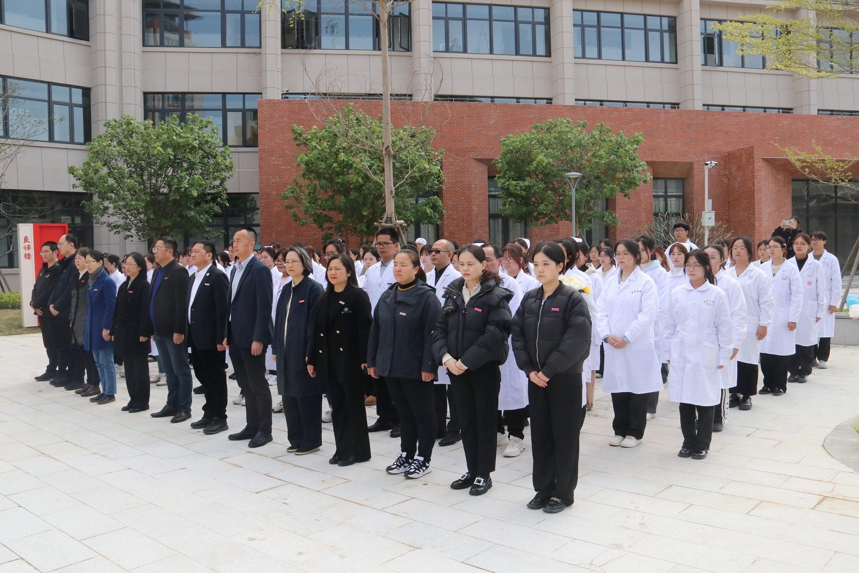 久久精品国产字幕高潮海报