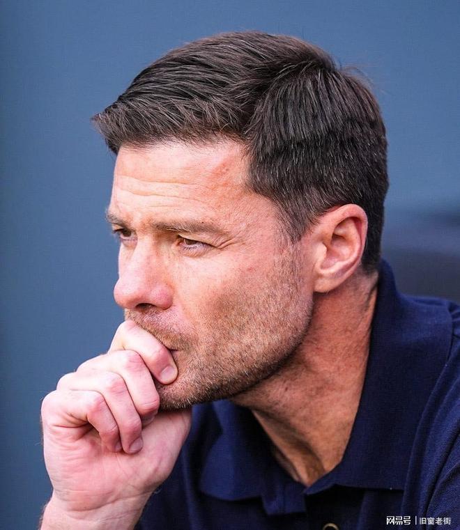 silk-无限臀山海报